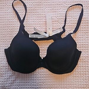 NWT Body by Victoria's Secret 36C